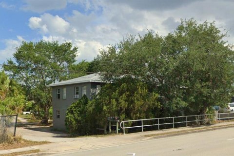 Immobilier commercial à vendre à Cocoa, Floride: 8 chambres, 278.71 m2 № 1677681 - photo 2