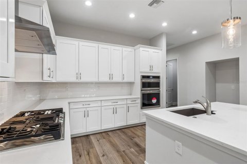 Casa en venta en Brooksville, Florida, 3 dormitorios, 278.71 m2 № 2266397 - foto 7