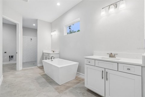 Casa en venta en Brooksville, Florida, 3 dormitorios, 278.71 m2 № 2266397 - foto 21