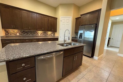 House in Kissimmee, Florida 3 bedrooms, 255.48 sq.m. № 2152278 - photo 28