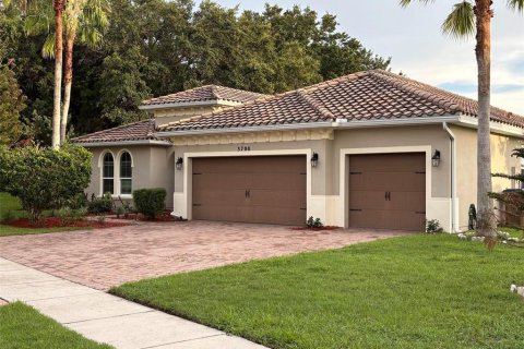 House in Kissimmee, Florida 3 bedrooms, 255.48 sq.m. № 2152278 - photo 4
