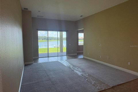 House in Kissimmee, Florida 3 bedrooms, 255.48 sq.m. № 2152278 - photo 14