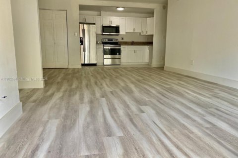 Купить кондоминиум в Дорал, Флорида 2 спальни, 98.48м2, № 1953004 - фото 5