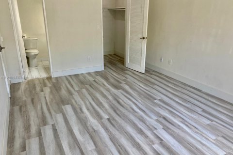 Купить кондоминиум в Дорал, Флорида 2 спальни, 98.48м2, № 1953004 - фото 3