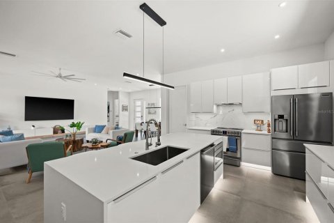 Casa en alquiler en Sarasota, Florida, 4 dormitorios, 213.68 m2 № 1762076 - foto 12