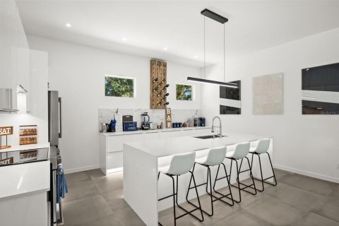 Casa en alquiler en Sarasota, Florida, 4 dormitorios, 213.68 m2 № 1762076 - foto 10