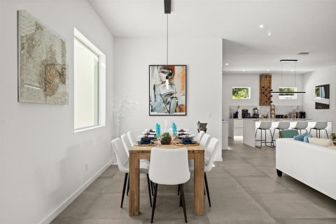 Casa en alquiler en Sarasota, Florida, 4 dormitorios, 213.68 m2 № 1762076 - foto 7