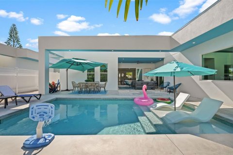 Casa en alquiler en Sarasota, Florida, 4 dormitorios, 213.68 m2 № 1762076 - foto 2