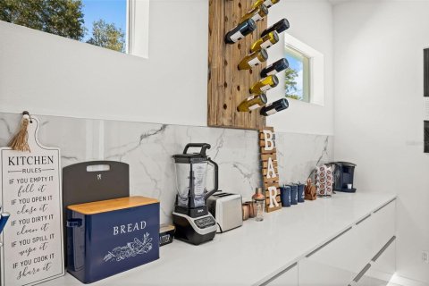 Casa en alquiler en Sarasota, Florida, 4 dormitorios, 213.68 m2 № 1762076 - foto 13