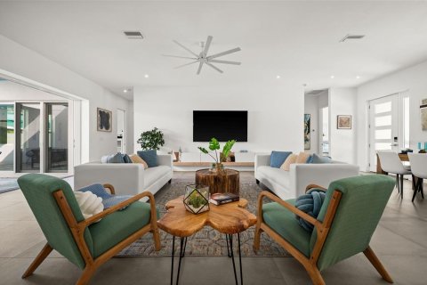 Casa en alquiler en Sarasota, Florida, 4 dormitorios, 213.68 m2 № 1762076 - foto 5