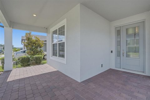 House in Winter Garden, Florida 5 bedrooms, 342.53 sq.m. № 2106849 - photo 4