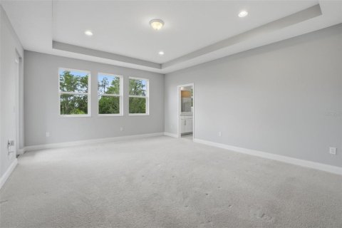 House in Winter Garden, Florida 5 bedrooms, 342.53 sq.m. № 2106849 - photo 27