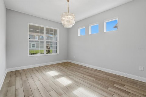 House in Winter Garden, Florida 5 bedrooms, 342.53 sq.m. № 2106849 - photo 16