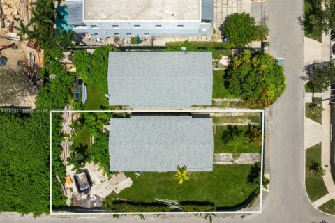 Villa ou maison à vendre à Miami, Floride: 4 chambres, 120.77 m2 № 1897733 - photo 7