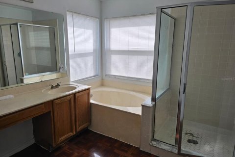 Villa ou maison à louer à Orlando, Floride: 4 chambres, 184.5 m2 № 2438521 - photo 15