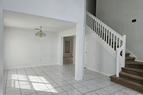 Villa ou maison à louer à Orlando, Floride: 4 chambres, 184.5 m2 № 2438521 - photo 3