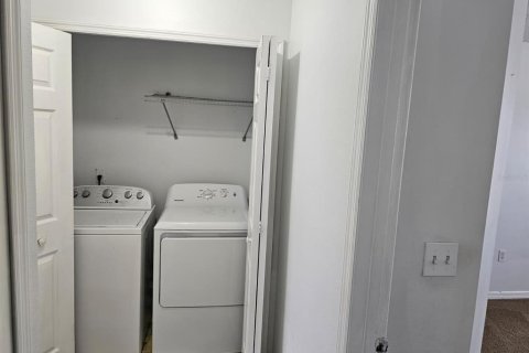 Villa ou maison à louer à Orlando, Floride: 4 chambres, 184.5 m2 № 2438521 - photo 22