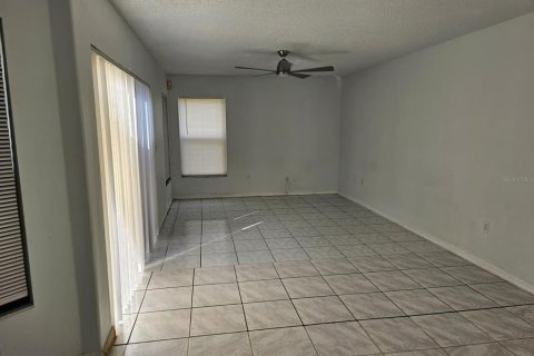 Villa ou maison à louer à Orlando, Floride: 4 chambres, 184.5 m2 № 2438521 - photo 6
