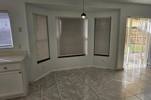 Villa ou maison à louer à Orlando, Floride: 4 chambres, 184.5 m2 № 2438521 - photo 8