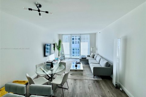 Condominio en alquiler en Miami, Florida, 1 dormitorio, 68.56 m2 № 1954340 - foto 12