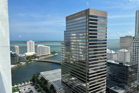 Condominio en alquiler en Miami, Florida, 1 dormitorio, 68.56 m2 № 1954340 - foto 1