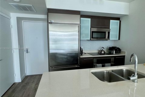 Condominio en alquiler en Miami, Florida, 1 dormitorio, 68.56 m2 № 1954340 - foto 11