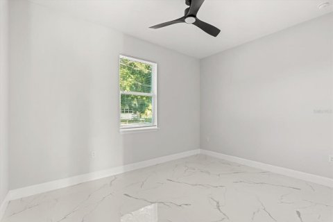 House in Sanford, Florida 4 bedrooms, 167.22 sq.m. № 1802249 - photo 14
