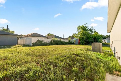 House in Sanford, Florida 4 bedrooms, 167.22 sq.m. № 1802249 - photo 21