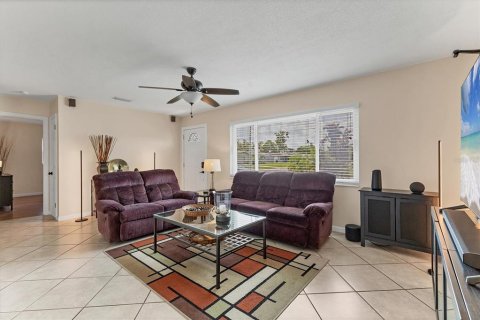 House in Bradenton, Florida 3 bedrooms, 122.45 sq.m. № 1778944 - photo 8