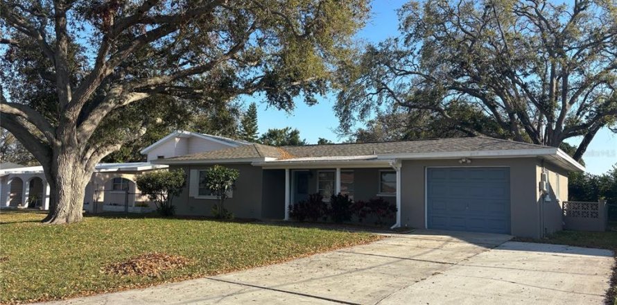 Casa en Belleair Bluffs, Florida 3 dormitorios, 129.51 m2 № 1720837