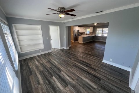 Casa en alquiler en Belleair Bluffs, Florida, 3 dormitorios, 129.51 m2 № 1720837 - foto 11
