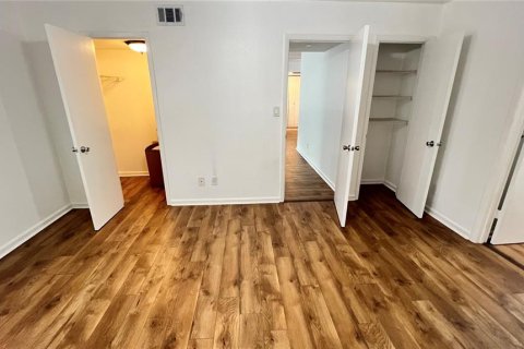 Condo in Tampa, Florida, 2 bedrooms  № 2230368 - photo 11