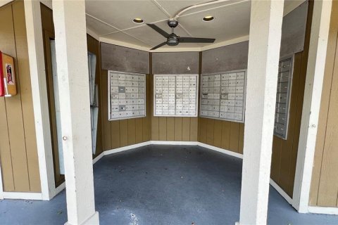 Condo in Tampa, Florida, 2 bedrooms  № 2230368 - photo 23