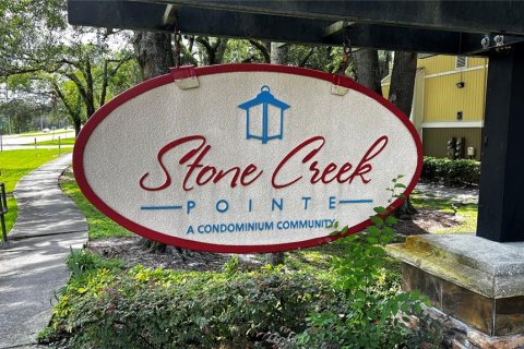 Condo in Tampa, Florida, 2 bedrooms  № 2230368 - photo 2