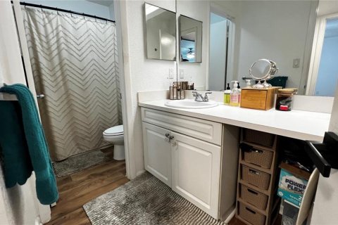 Condo in Tampa, Florida, 2 bedrooms  № 2230368 - photo 17