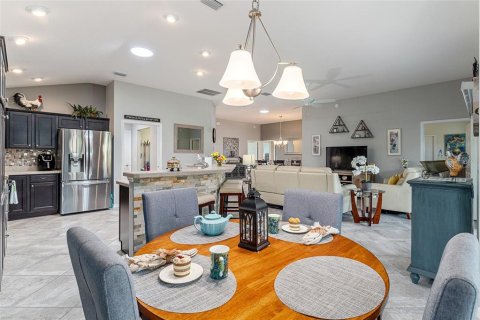 Casa en venta en The Villages, Florida, 3 dormitorios, 157.84 m2 № 1684924 - foto 19
