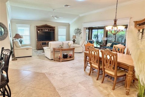 Casa en venta en The Villages, Florida, 3 dormitorios, 181.81 m2 № 2166869 - foto 10
