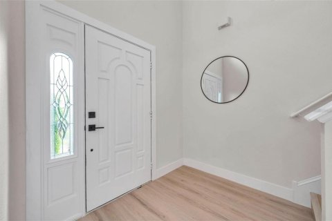 Villa ou maison à vendre à Holiday, Floride: 4 chambres, 222.5 m2 № 2404646 - photo 3