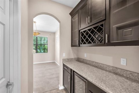 House in Riverview, Florida 5 bedrooms, 328.97 sq.m. № 1884657 - photo 9