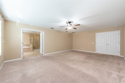 House in Riverview, Florida 5 bedrooms, 328.97 sq.m. № 1884657 - photo 18