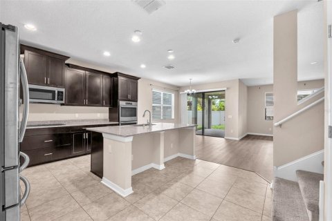 House in Riverview, Florida 5 bedrooms, 328.97 sq.m. № 1884657 - photo 6