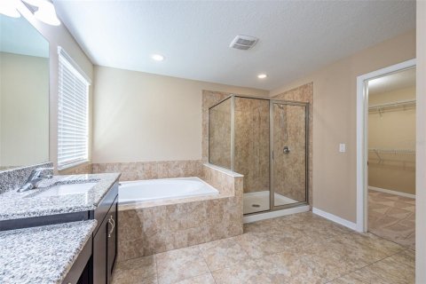 House in Riverview, Florida 5 bedrooms, 328.97 sq.m. № 1884657 - photo 20
