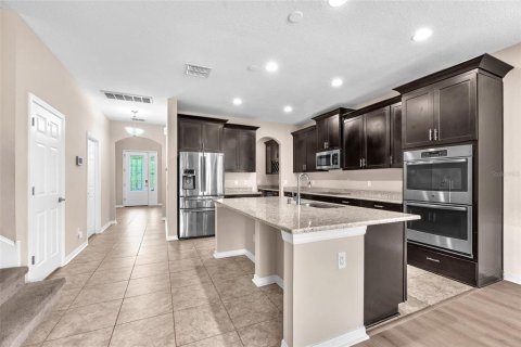 House in Riverview, Florida 5 bedrooms, 328.97 sq.m. № 1884657 - photo 7