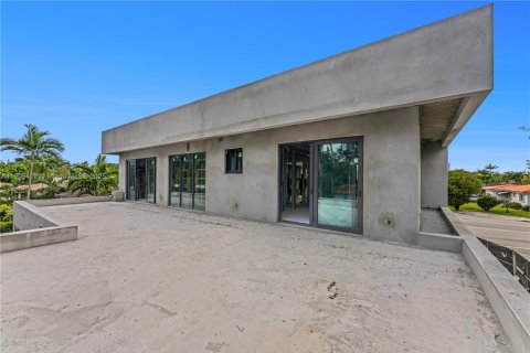 House in Miami Shores, Florida 4 bedrooms № 1955023 - photo 10