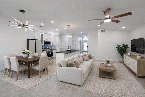Casa en venta en Valrico, Florida, 3 dormitorios, 159.98 m2 № 2093218 - foto 4