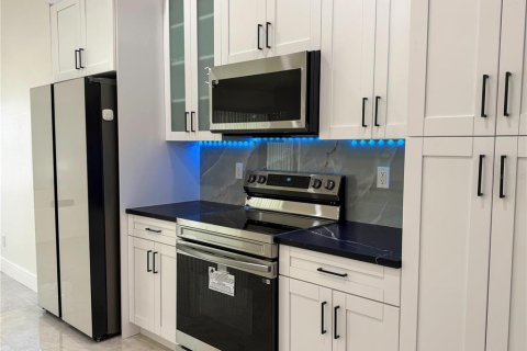 Casa en venta en Valrico, Florida, 3 dormitorios, 159.98 m2 № 2093218 - foto 30