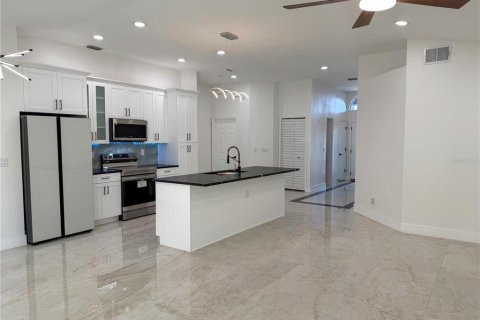 Casa en venta en Valrico, Florida, 3 dormitorios, 159.98 m2 № 2093218 - foto 2