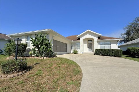 House in Beverly Hills, Florida 3 bedrooms, 140.84 sq.m. № 2393623