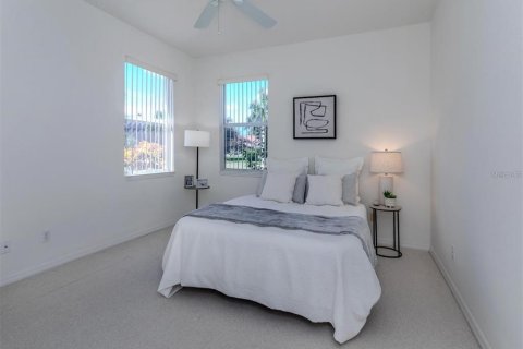 Villa ou maison à louer à Englewood, Floride: 3 chambres, 182.18 m2 № 1769856 - photo 6