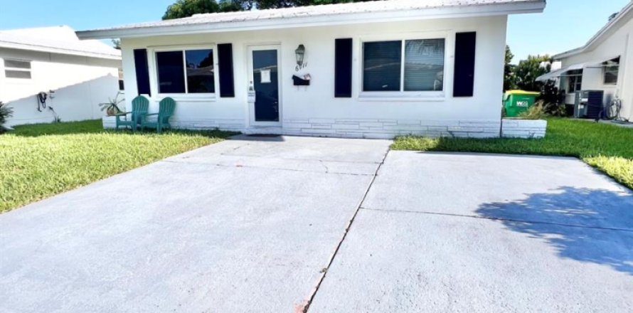 Villa ou maison à Tamarac, Floride 2 chambres, 80.27 m2 № 2311007